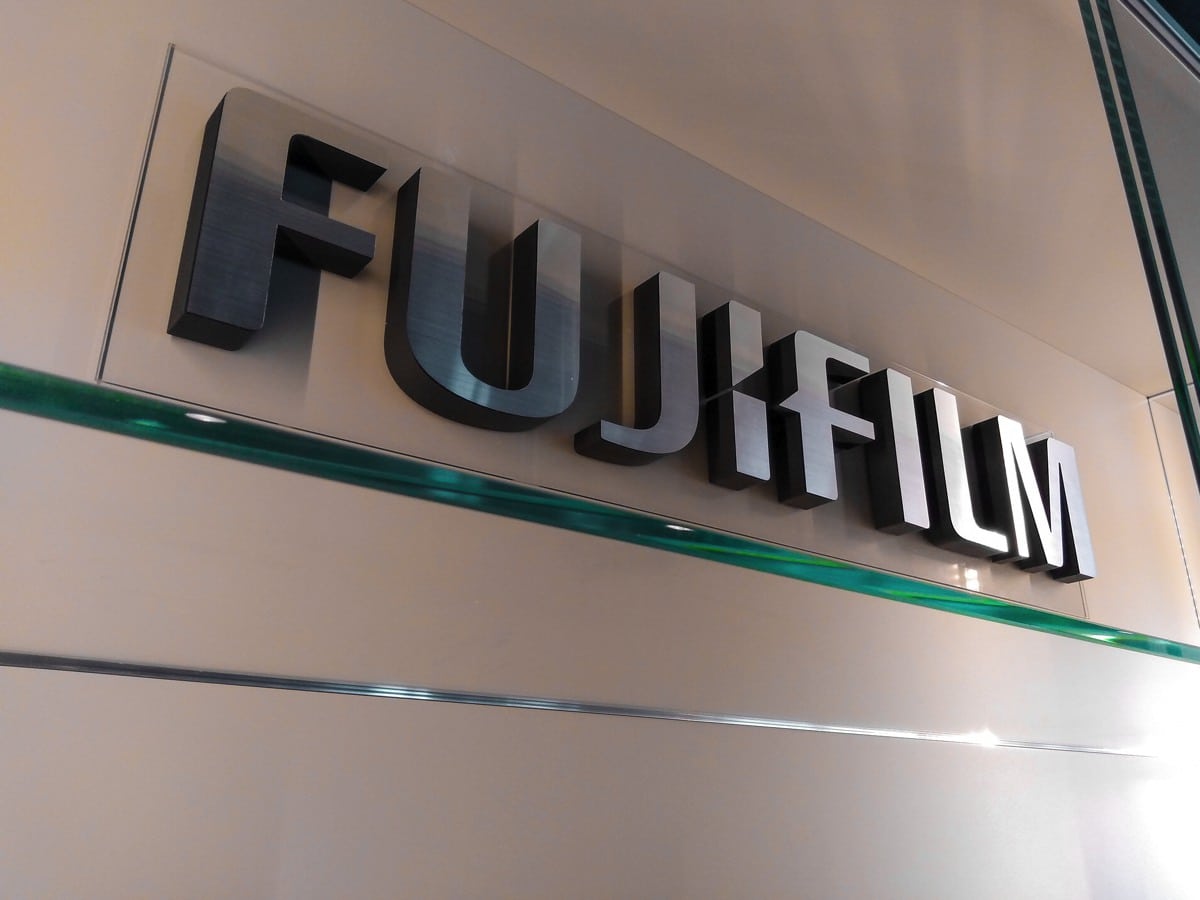 3D logo interiér - Fujifilm