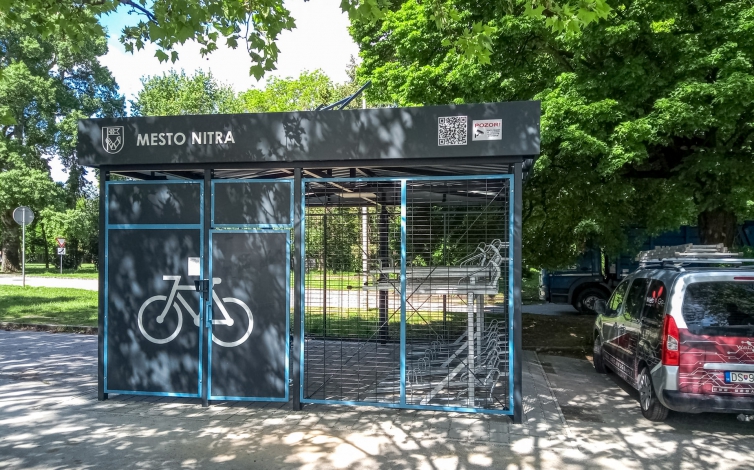 3D logá a nápisy - Úschovňa bicyklov - Nitra